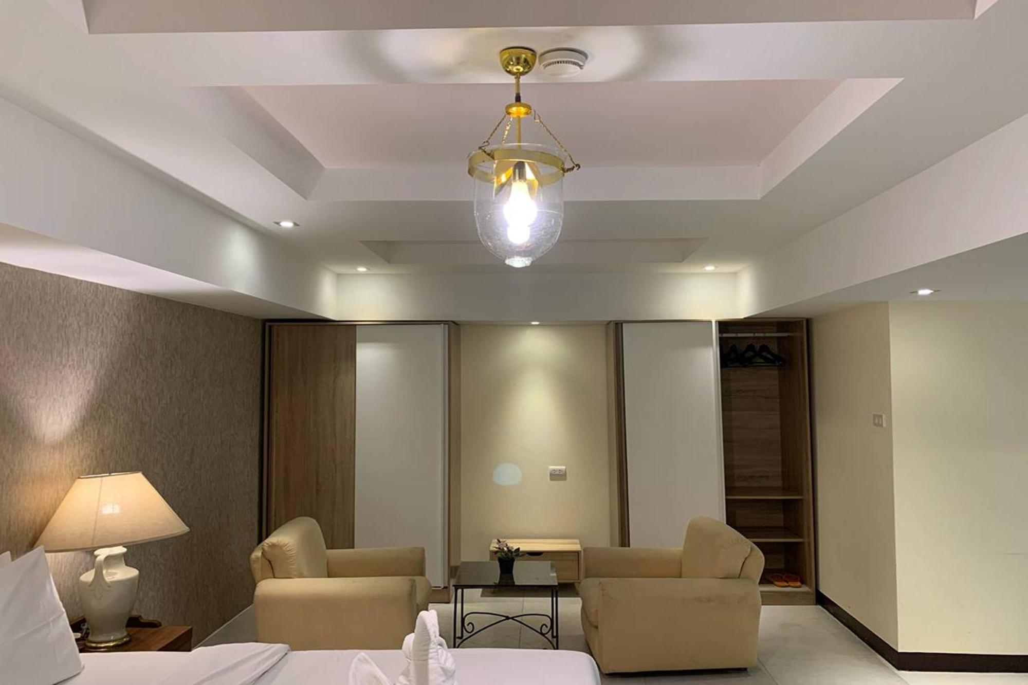 Kim Hotel At Morleng Банкок Екстериор снимка