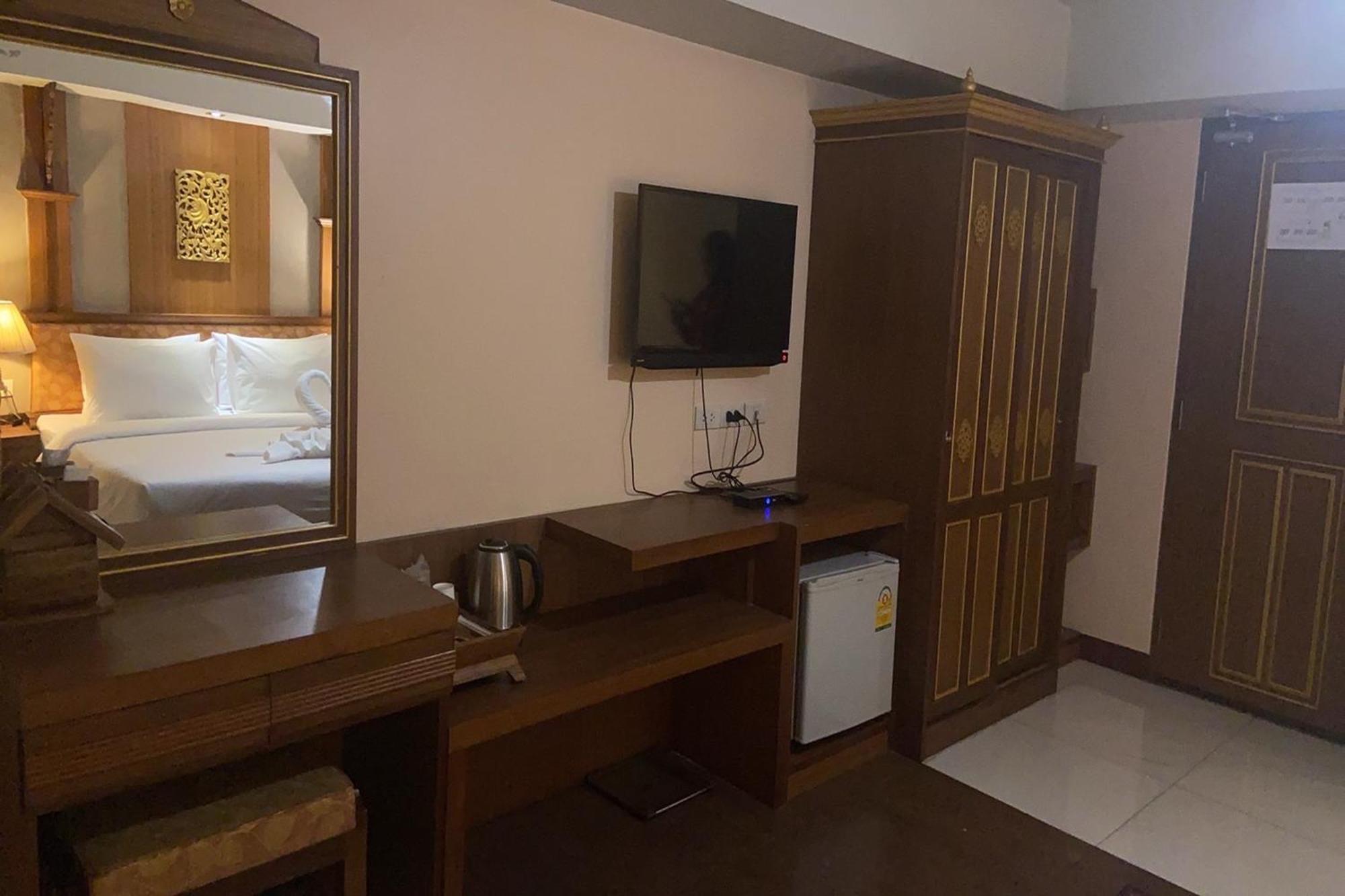 Kim Hotel At Morleng Банкок Екстериор снимка