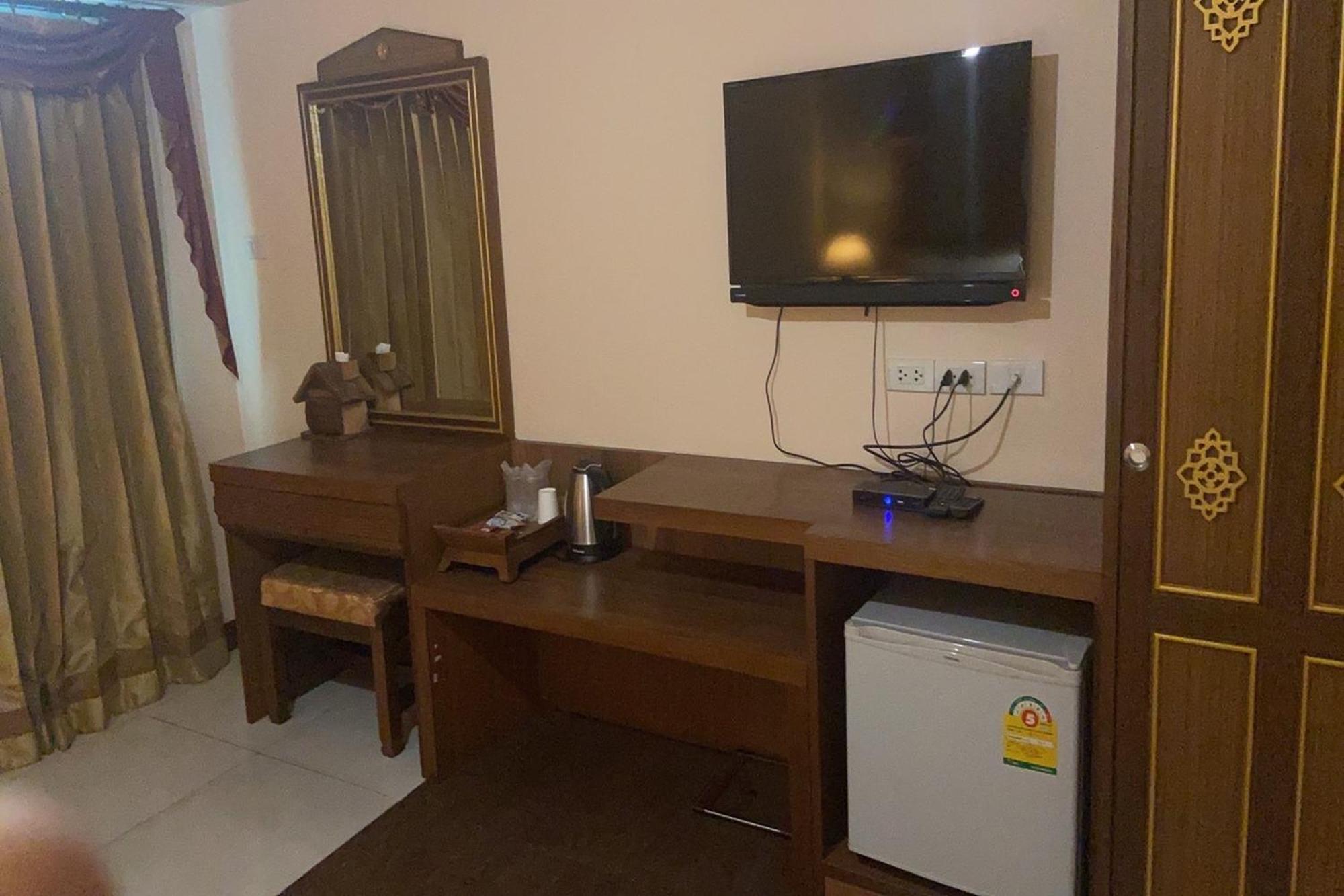 Kim Hotel At Morleng Банкок Екстериор снимка